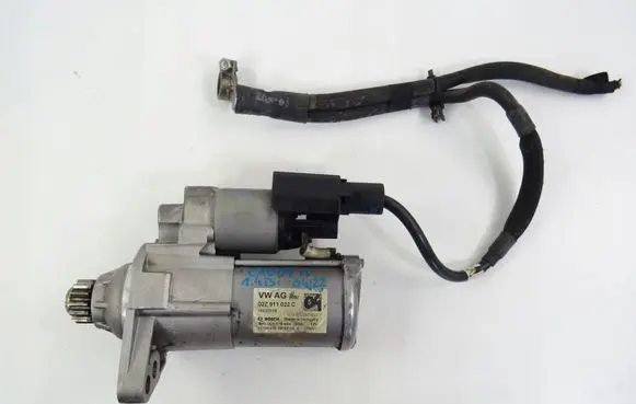 Volkswagen Caddy Starter motor 02Z911022C