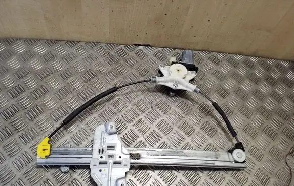 KIA Rio Front door window regulator with motor 824501W000 DH2621005161