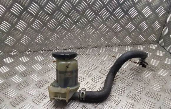 Power steering fluid tank/reservoir