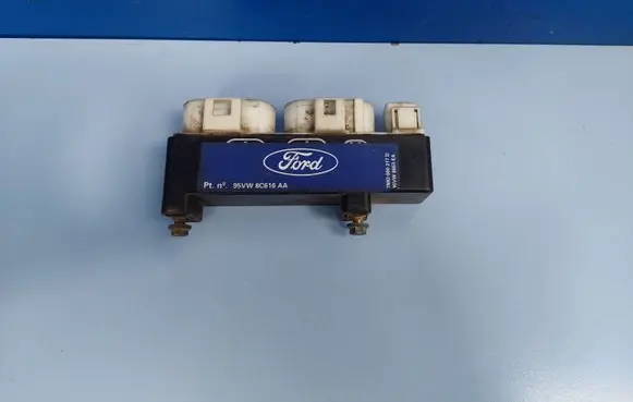 Volkswagen Sharan Coolant fan relay 7MO000317D 95VW8653EA
