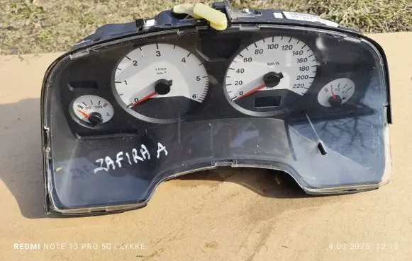 Opel Zafira A Speedometer (instrument cluster) 09228772GC YLMMF790