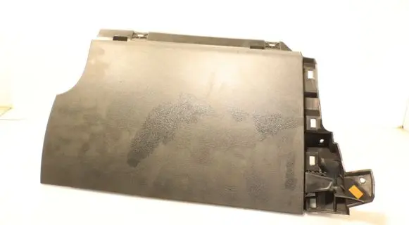 Glove box
