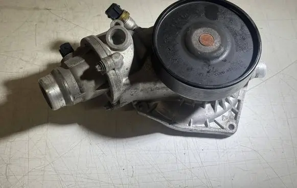 BMW 7 F01 F02 F03 F04 Water pump S910625 7586885