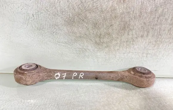 Audi Q7 4L Front control arm