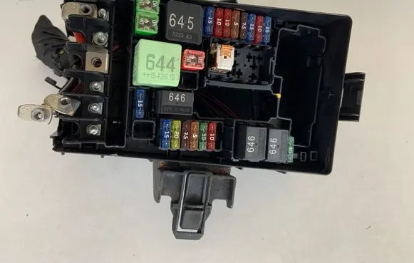 Audi A3 S3 8V Fuse module 5Q0907361C 5Q0937125A
