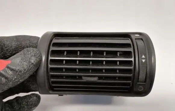 Audi A4 S4 B5 8D Dashboard side air vent grill/cover trim 8D1820902