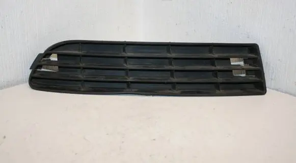 Audi A6 S6 C4 4A Front bumper lower grill 4A0807345J