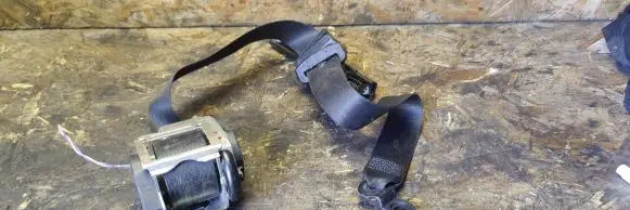 Mercedes-Benz Sprinter W906 Front seatbelt 9068600485