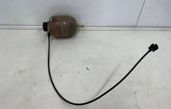 Peugeot 206 Coolant expansion tank/reservoir 9647777280