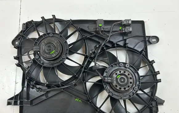 Chrysler 300 - 300C Electric radiator cooling fan 24041556