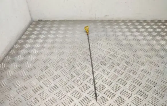 Oil level dip stick