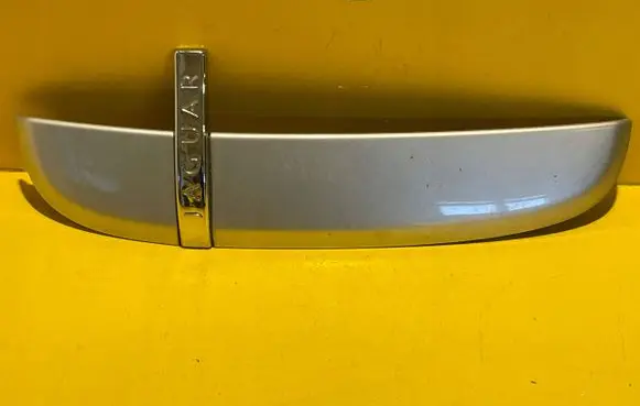 Jaguar XF X250 Front door trim bar 