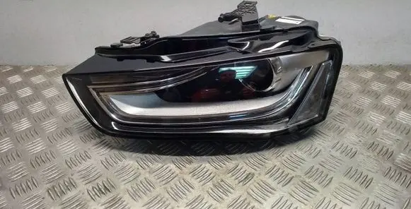 Audi A4 S4 B8 8K Headlight/headlamp 8K0941005C 4G0907697D