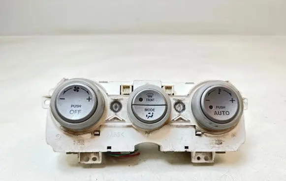 Mazda 6 Climate control unit E0002C