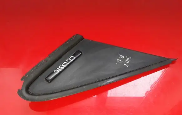Mercedes-Benz A W168 Front door glass trim molding NOCODE