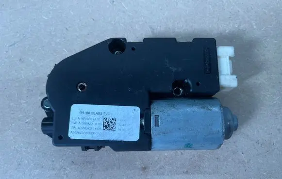 Mercedes-Benz A W177 Sunroof motor/actuator A1669069701 A1668200208 A1669021405
