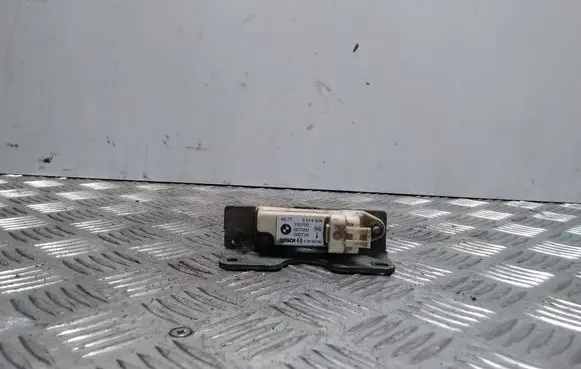 Mini One - Cooper Cabrio R52 Airbag deployment crash/impact sensor 6914304 65776914304 0285002082