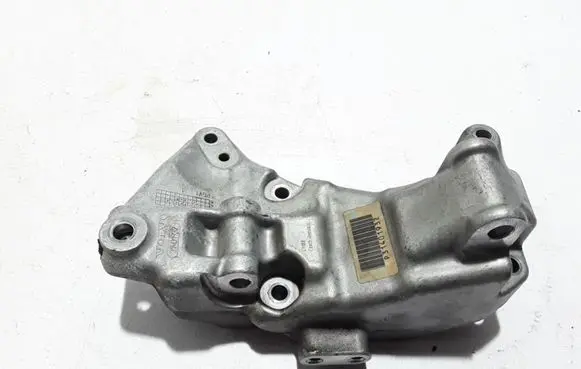 Volvo XC60 Generator/alternator bracket 31401932