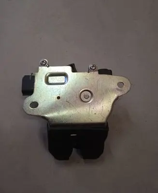 Loading door lock