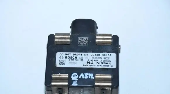 Nissan Qashqai Distronic sensor radar 284384EJ0A
