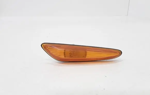 BMW 3 E46 Front fender indicator light 6911368