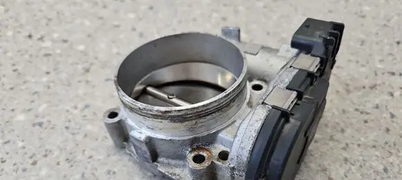 Chrysler Town u0026 Country V Throttle valve 05184349AC