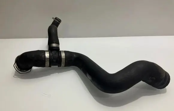 Mercedes-Benz ML W164 Engine coolant pipe/hose A1645011182 1645011182