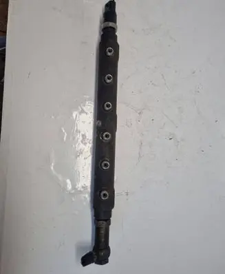 Fuel main line pipe