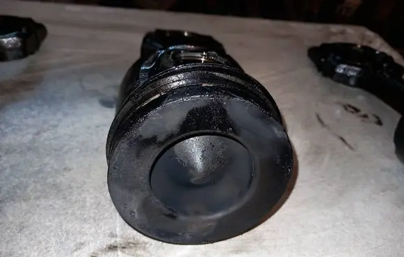 Honda Accord Piston with connecting rod