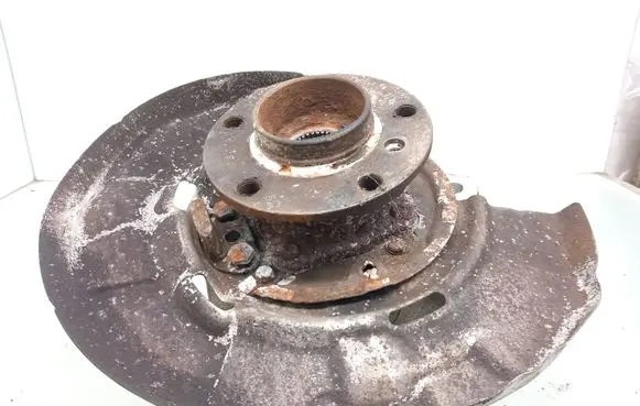 BMW 7 F01 F02 F03 F04 Rear wheel hub spindle/knuckle 6775853