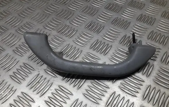 Audi A4 S4 B5 8D Front interior roof grab handle 8D0857607F
