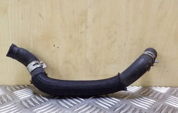 Toyota Avensis T270 Engine coolant pipe/hose