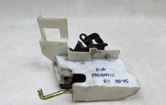 KIA Magentis Rear door lock