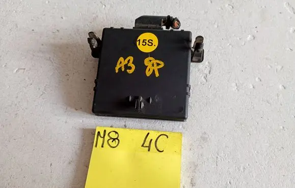 Audi A3 S3 8P Gateway control module 1K0907530B 1K0907951