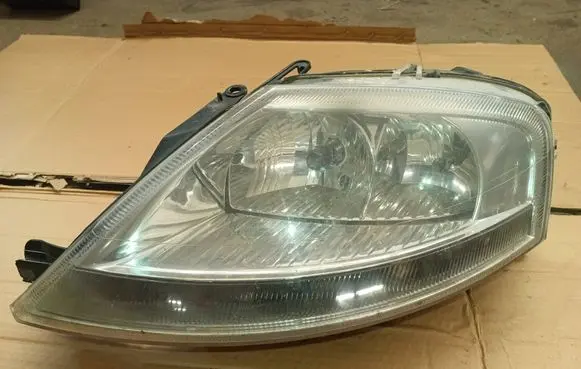 Citroen C3 Headlight/headlamp 9682673080
