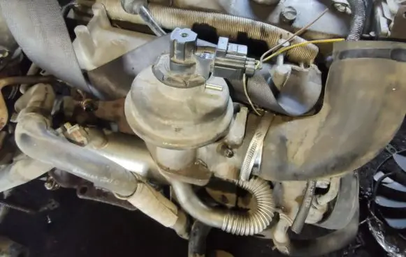 Ford Focus EGR valve 2d14c xs7aaa