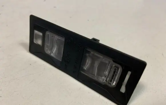 Audi Q5 SQ5 Number plate light 8W6943021