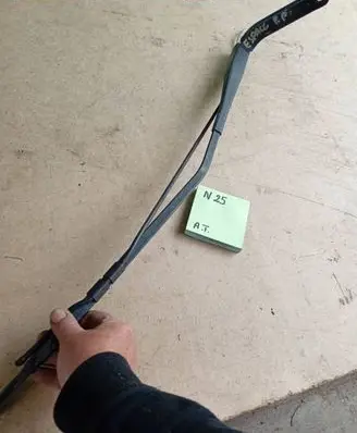 Renault Espace IV Front wiper blade arm 2556856