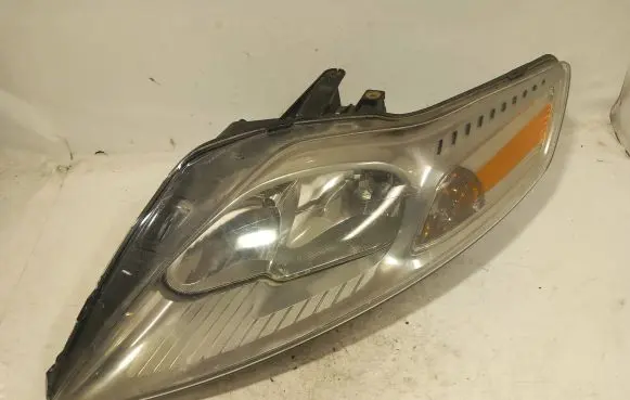 Ford Mondeo Mk III Headlight/headlamp 1136401