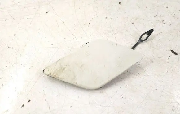 Mercedes-Benz C W204 Front tow hook cap/cover 2048850426 A2048850426