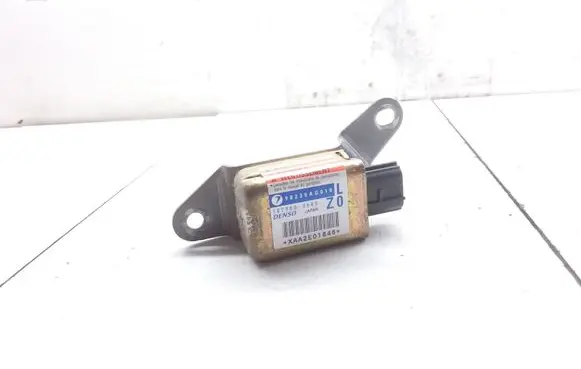 Subaru Legacy Airbag deployment crash/impact sensor 98235AG010 1879000680