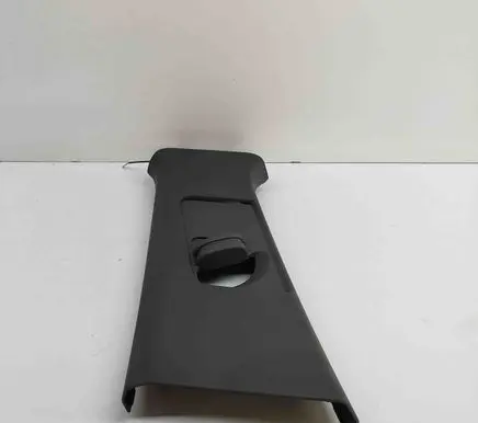 (B) pillar trim (bottom)