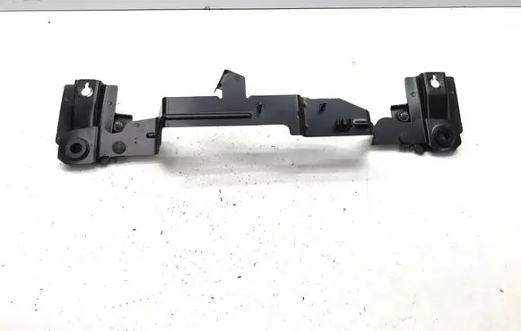 Peugeot 3008 III Other engine bay part 98621751