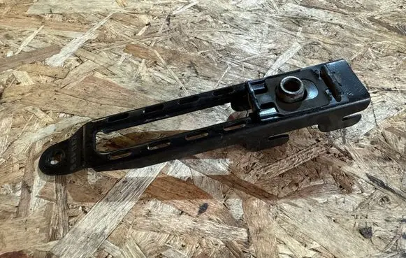 Volkswagen Polo III 6N 6N2 6NF Seat belt adjustment rail 