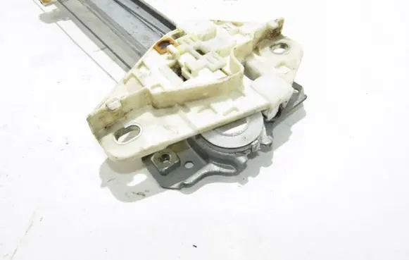 Honda CR-V Front window lifting mechanism without motor Nėra