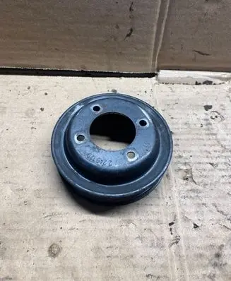 BMW 5 E39 Water pump pulley 2246129