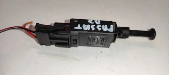 Volkswagen PASSAT B3 Brake pedal sensor switch 191945515