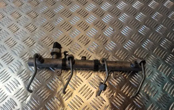 Audi A8 S8 D3 4E Fuel main line pipe 057130089K 059130758E