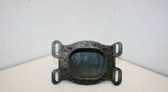 Audi A6 S6 C6 4F Engine mounting bracket 4B0199335L