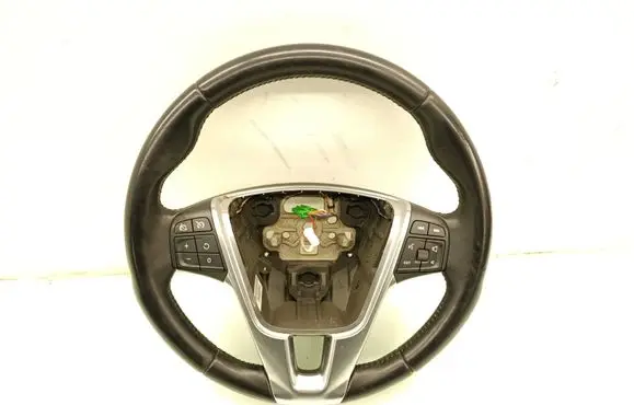 Volvo V40 Steering wheel P31250592
